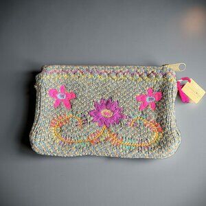 Artisan | Natural Life | Embroidered | Knit | Zippered | Coin Purse